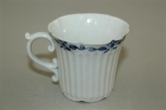 A Worcester early reeded coffee cup, c.1754, 5.5cm